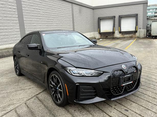 2022 BMW i4 M50 - New Tires, No Accidents, 360 Cameras image 4