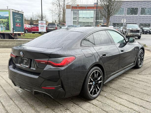 2022 BMW i4 M50 - New Tires, No Accidents, 360 Cameras image 6