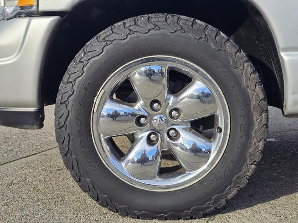 2004 Dodge RAM 1500 2WD Quad Cab 6.3 Ft Box SLT image 5