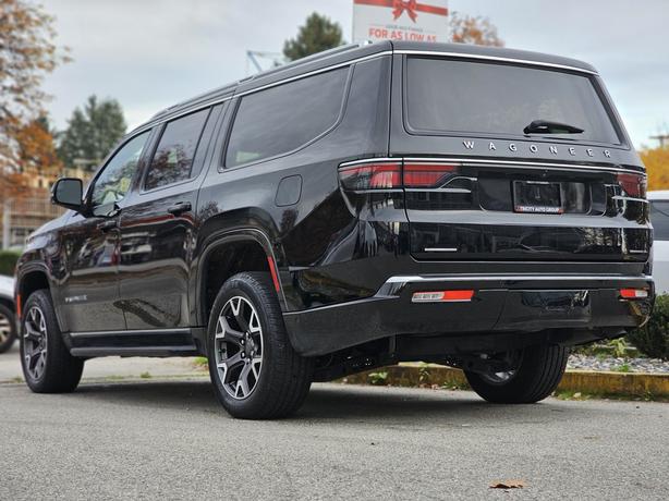 2023 Jeep Wagoneer L Series III - No Accidents, Manager Demo image 3