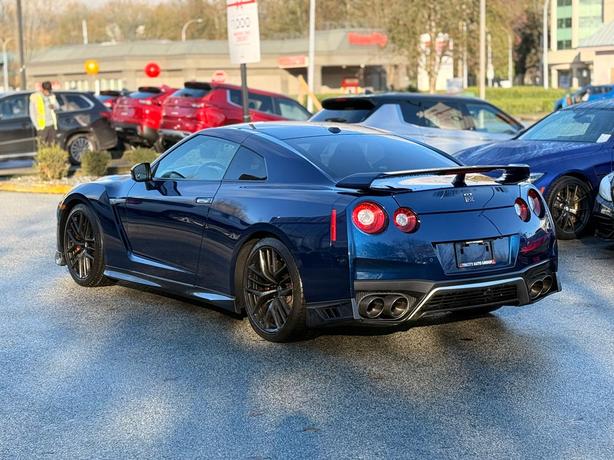 2017 Nissan GT-R - Downpipes, Local B.C, Premium Package image 8