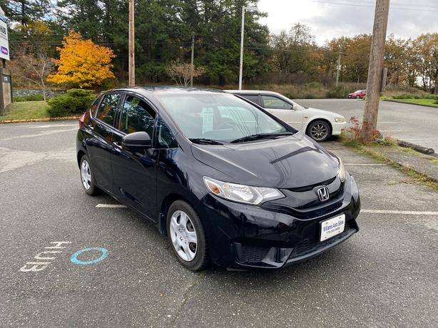 2016 Honda  Fit LX Low K automatiic image 3