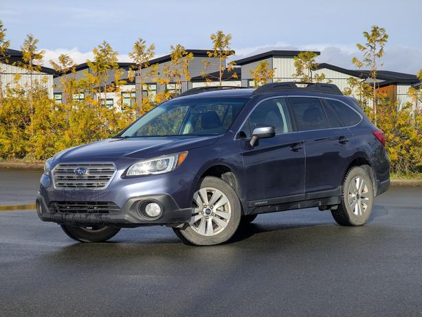 2015 Subaru Outback Touring Package image 1