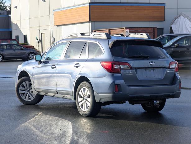 2015 Subaru Outback Touring Package image 8