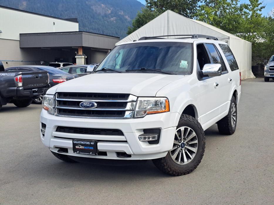 2017 Ford Expedition XLT - 4WD, Heated and Cooled Seats, Moonroof display photo