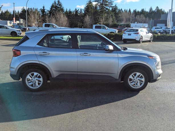 2023 Hyundai Venue Preferred - No Accidents, Heated Seats image 5