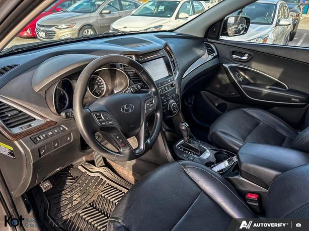 2018 Hyundai Santa Fe Sport Luxury LEATHER! POWER DRIVERS! HEATED SEATS! NO ACCI image 6
