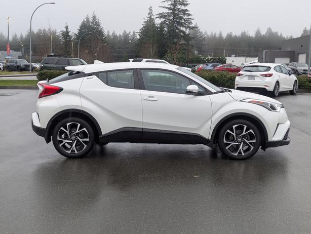 2018 Toyota C-HR XLE - Heated Seats, Dual Zone Climate image 5