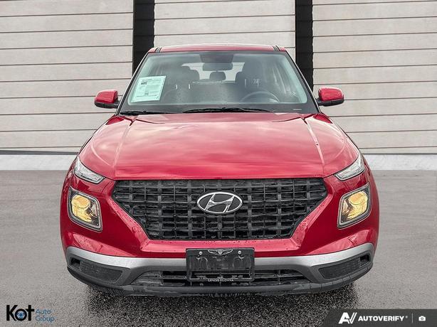 2022 Hyundai Venue Essential ! NO ACCIDENTS! ONE OWNER! LOW KMS! KEYLESS ENTRY!  image 2