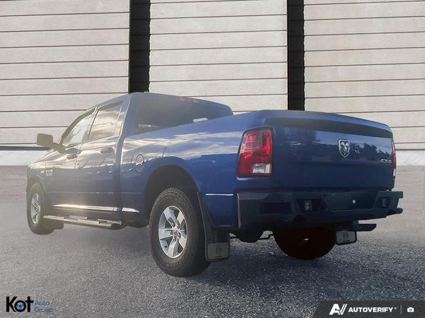 2018 RAM 1500 ST 4x4 Crew Cab 6'4" Box *Ltd Avail* FULLY INSPECTED! V8! 6-SPEAKE image 4