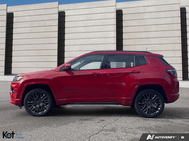 2022 Jeep Compass (RED) Edition 4x4 NO ACCIDENTS! FULLY INSPECTED! JEEP AUDIO SY image 3