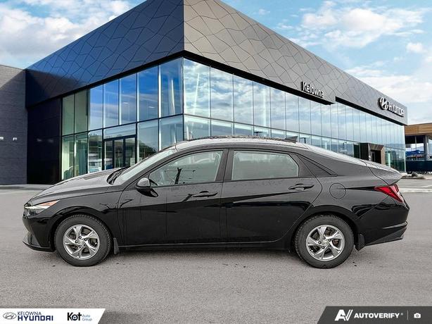 2022 Hyundai Elantra Essential ! NO ACCIDENT! BACKUP CAMERA! GREAT ON GAS! image 3