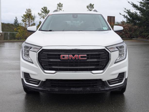 2024 GMC Terrain SLE - No Accidents, AWD, Heated Seats image 3