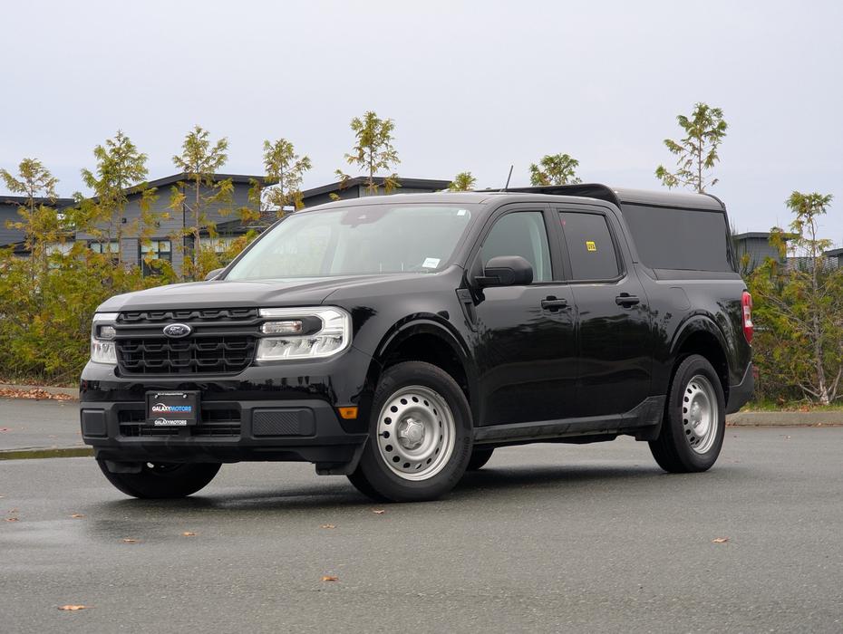 2022 Ford Maverick XL display photo