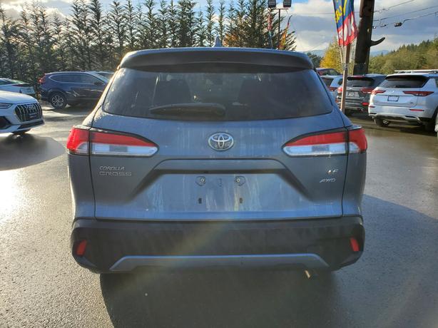 2024 Toyota Corolla Cross AWD - Heated Seats, Heated Wheel, Back-Up Camera image 7