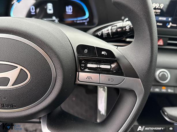 2025 Hyundai Elantra Essential image 8