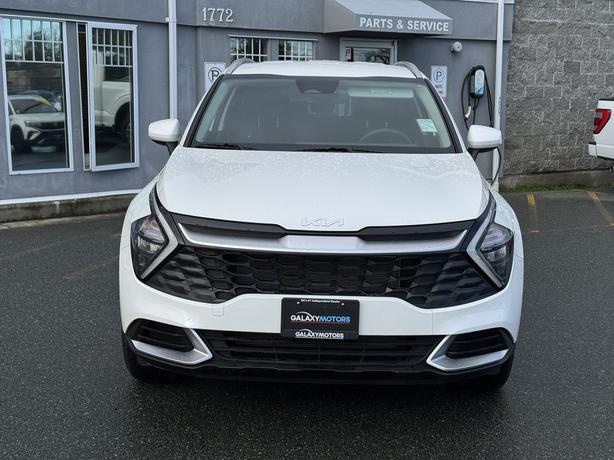 2024 Kia Sportage LX AWD- No Accidents, BC Local & Low Kilometers image 3