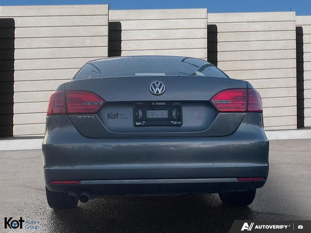 2014 Volkswagen Jetta 4dr 2.0L Man Trendline NO ACCIDENTS! FULLY INSPECTED! GOOD image 5