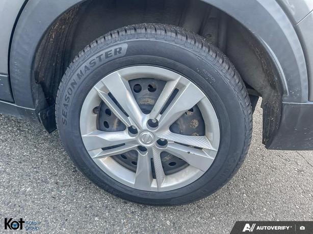 2020 Nissan Kicks S FWD GREAT ON GAS! NO ACCIDENTS! NISSAN AUDIO SYSTEM WITH TOU image 6