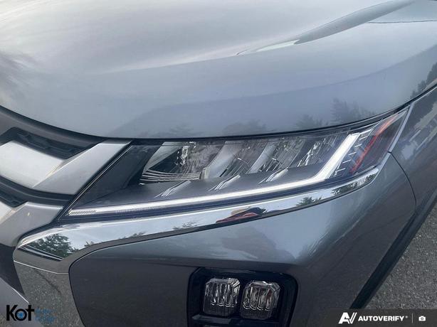 2023 Mitsubishi RVR GT AWC NO ACCIDENTS! 34,427 KMS! FULLY INSPECTED! MITSUBISHI image 8