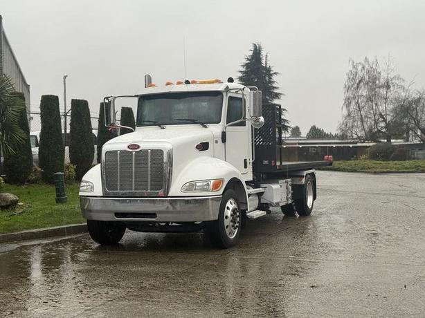2020 Peterbilt 330 Hook Truck with 16-Foot Roll-Off Deck image 3