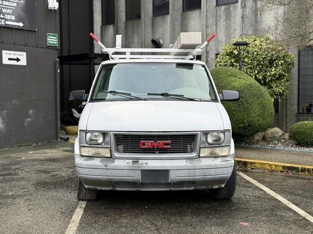 2005 GMC Safari Cargo Van with Rear Work Shelves Ladder Rack (Unable To Start) image 3