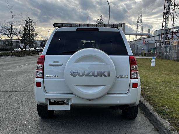 2011 Suzuki Grand Vitara Premium 4WD — Parts Only image 5