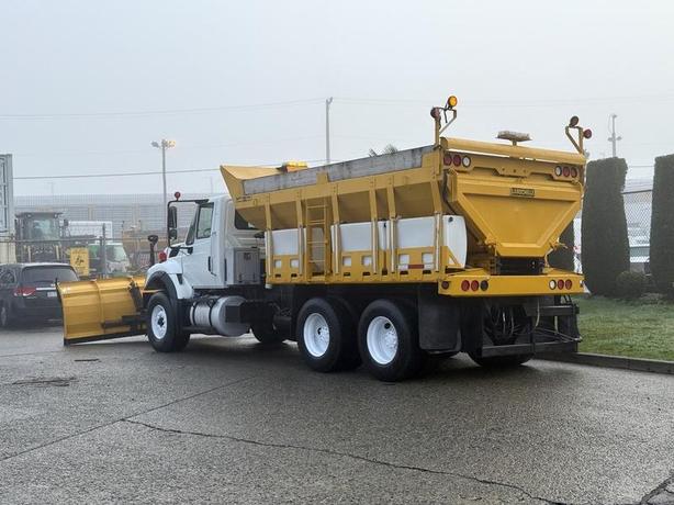 2016 International 7400 Snow and Wing Plow with 14-Foot Dump Box image 7