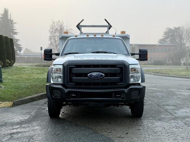 2012 Ford F-550 XL Super Duty 4x4 9-Foot Dump Truck image 4