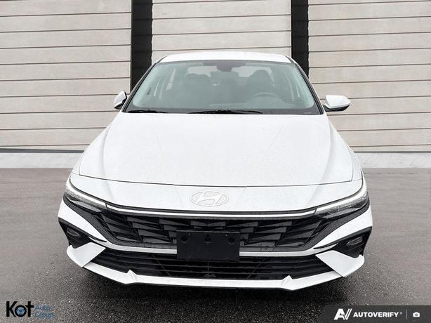 2025 Hyundai Elantra Essential image 2
