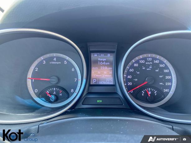 2014 Hyundai Santa Fe XL MOVING SALE! Luxury 7 PASSENGER'S! LEATHER INTERIOR! PA image 8