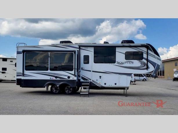 Used 2022 Grand Design Solitude 280RK image 4