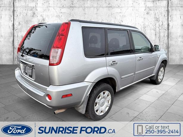 2006 Nissan X-Trail SE - PRACTICAL DESIGN, RESPONSIVE HANDLING, AND FUEL-EFFICIE image 5