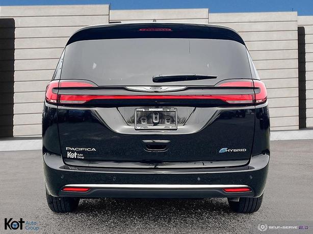 2024 Chrysler Pacifica Hybrid PINNACLE FULLY LOADED!!! 2024 MODEL CLEAROUT $15,1 image 5