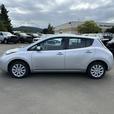 2015 Nissan LEAF S thumbnail image 2