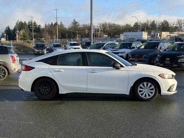 2023 Honda Civic Hatchback Sport Touring- BC Local, Low Kilometers & Moonroof image 5