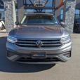 2024 Volkswagen Tiguan 4Motion thumbnail image 3