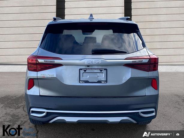 2023 Kia Seltos EX LEATHER HEATED & VENTILATED SEATS! SUNROOF! NAVIGATION! BLUET image 5