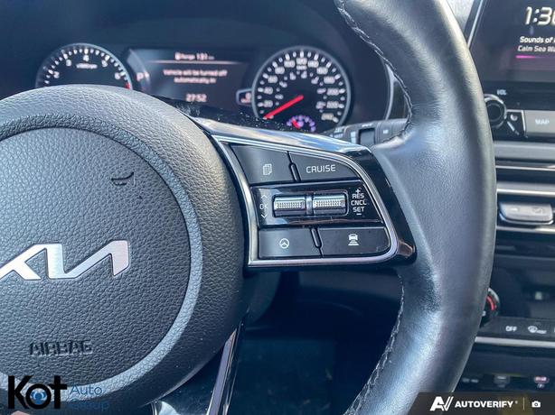 2023 Kia Seltos EX LEATHER HEATED & VENTILATED SEATS! SUNROOF! NAVIGATION! BLUET image 8