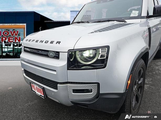 2021 Land Rover Defender S AWD | Heated Seats | Sunroof! image 8