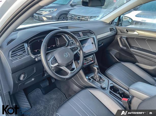 2022 Volkswagen Tiguan Comfortline LEATHER SEATS! BLUETOOTH! image 6