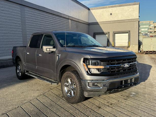 2024 Ford F-150 XLT 4WD SuperCrew 5.5' Box image 2