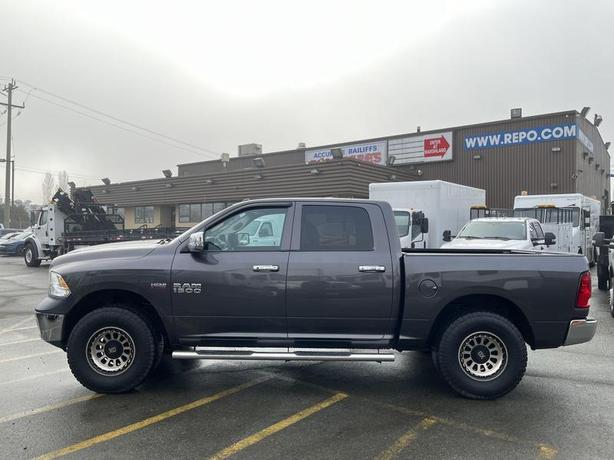 2016 RAM 1500 Crew Cab SWB 4WD image 2