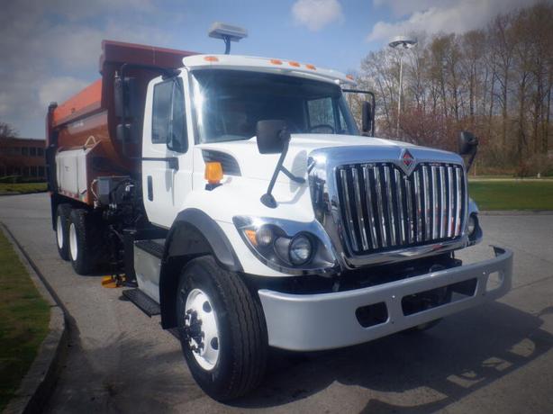2016 International WorkStar 7500 Tandem Axle Dump Truck with Air Brakes Diesel image 4