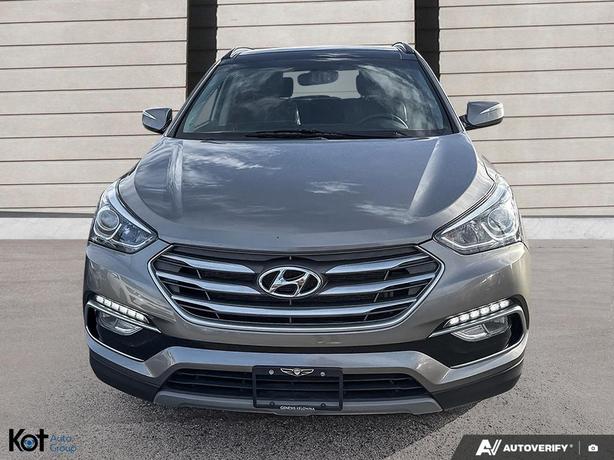 2018 Hyundai Santa Fe Sport Luxury LEATHER! POWER DRIVERS! HEATED SEATS! NO ACCI image 2