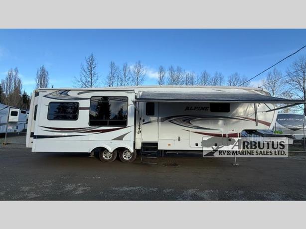 Used 2012 Keystone RV Alpine 3600RS image 2
