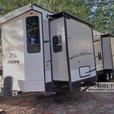 Used 2018 Jayco Jay Flight Bungalow 40RLTS thumbnail image 2
