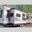 Used 2018 Jayco Jay Flight Bungalow 40RLTS thumbnail image 4