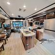 Used 2018 Jayco Jay Flight Bungalow 40RLTS thumbnail image 5