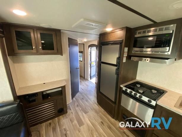 Used 2019 Starcraft Mossy Oak Lite 24RLS image 7